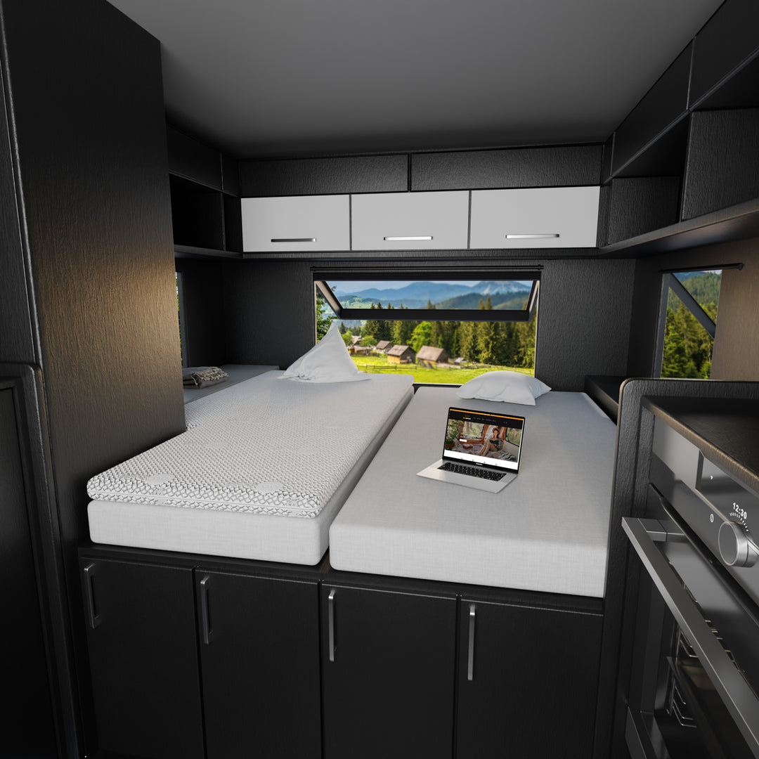 Topper with 2 slanted corner sections V1